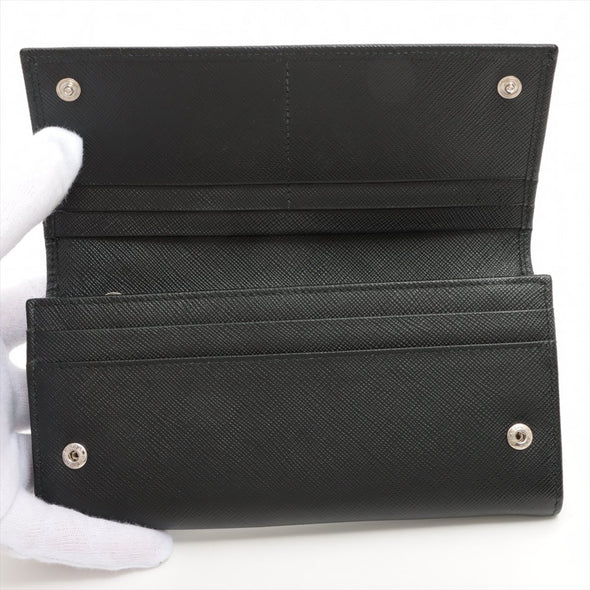 Nero Large Saffiano Triangle Leather Wallet (Silvertone Hardware)