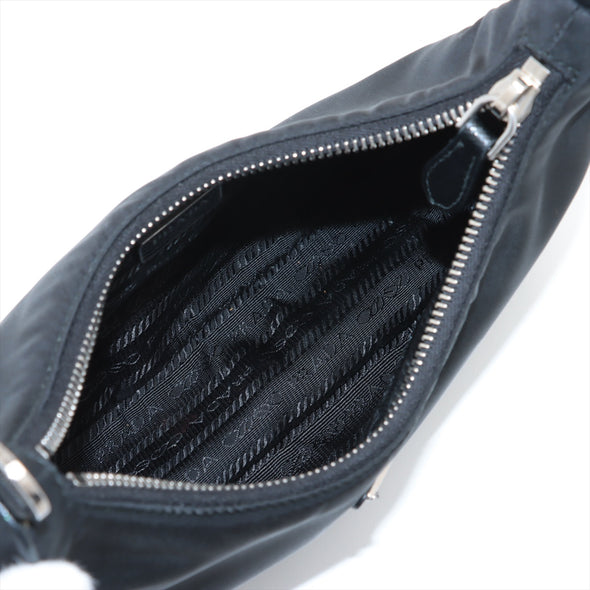 Prada Nero Re-Edition 2005 Re-Nylon Shoulder Bag [Clearance Sale]