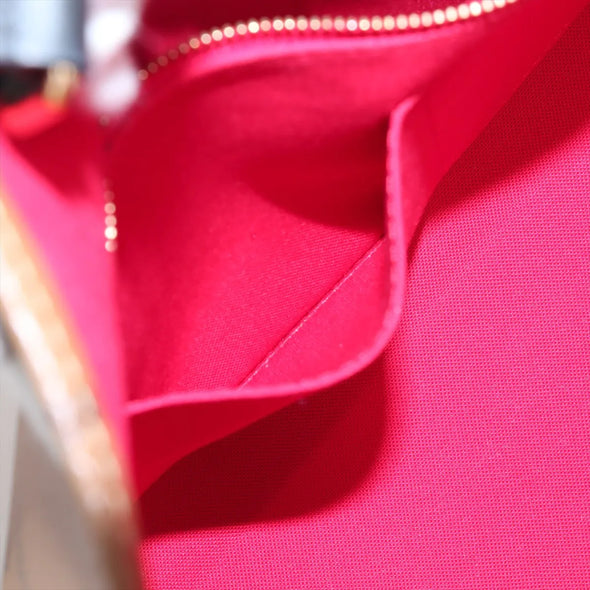 Louis Vuitton Monogram Leather OnTheGo MM [Clearance Sale]