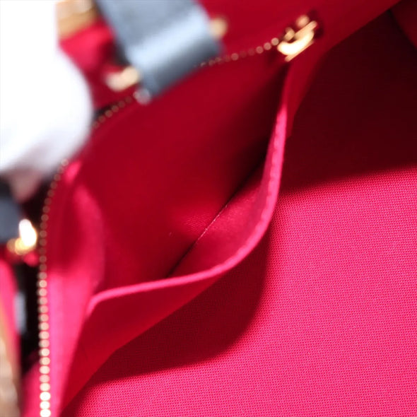 Louis Vuitton Monogram Leather OnTheGo MM [Clearance Sale]