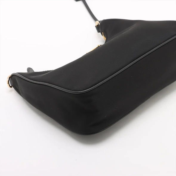 Prada Black Re-Edition 2005 Re-Nylon Shoulder Bag [Clearance Sale]