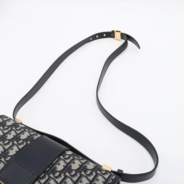 Christian Dior Navy Blue Dior Embroidery Montaigne 30 Shoulder Bag [Clearance Sale]