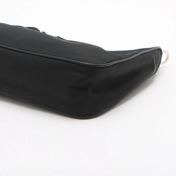 Prada Black Re-Edition 2005 Re-Nylon Shoulder Bag [Clearance Sale]