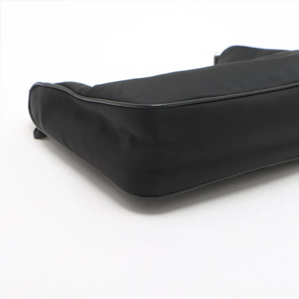 Prada Black Re-Edition 2005 Re-Nylon Shoulder Bag [Clearance Sale]