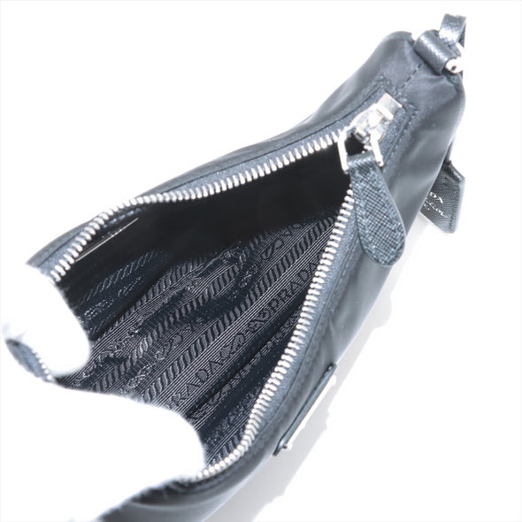 Prada Nero Re-Edition 2005 Re-Nylon Shoulder Bag [Clearance Sale]