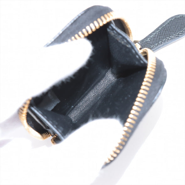 Prada Nero Saffiano Leather Re-Edition 2005 Shoulder Bag [Clearance Sale]