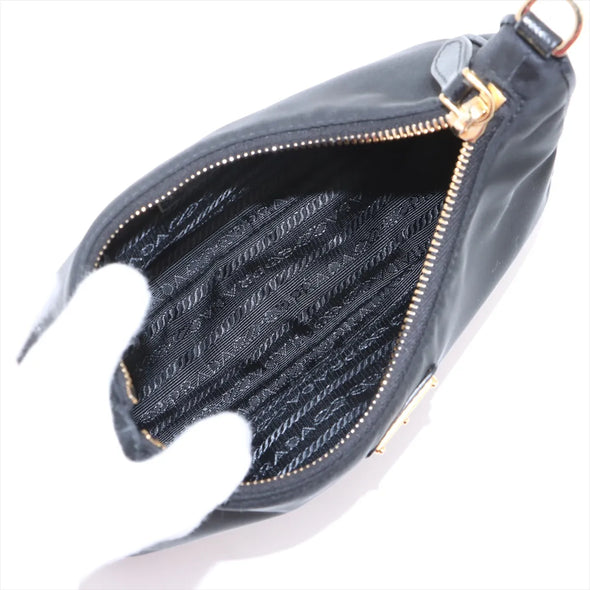 Prada Black Re-Edition 2005 Re-Nylon Shoulder Bag [Clearance Sale]