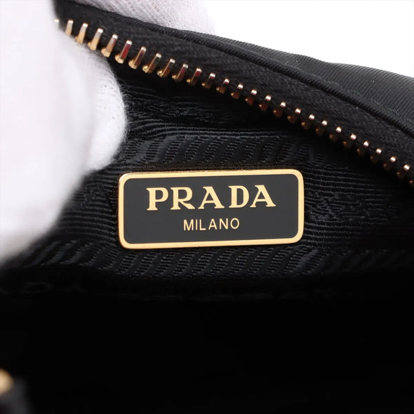 Prada Black Re-Edition 2005 Re-Nylon Shoulder Bag [Clearance Sale]