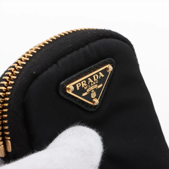 Prada Black Re-Edition 2005 Re-Nylon Shoulder Bag [Clearance Sale]