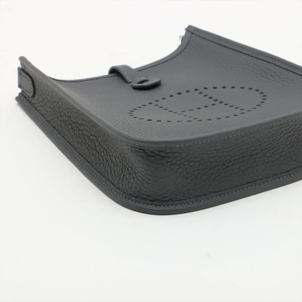 Hermes Taurillon Clemence (2024) Evelyne 16 TPM [Clearance Sale]