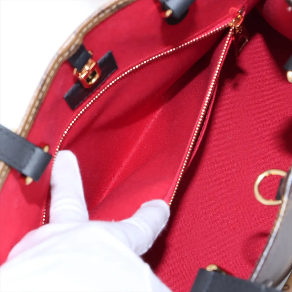 Louis Vuitton Monogram Leather OnTheGo MM [Clearance Sale]