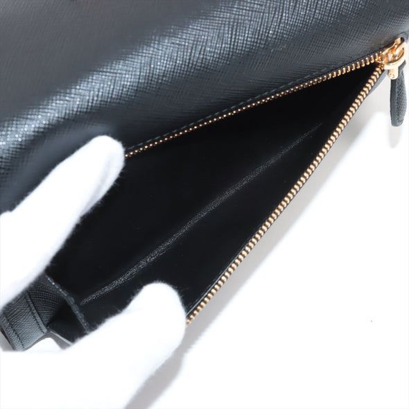 Nero Large Saffiano Triangle Leather Wallet (Rented Out)