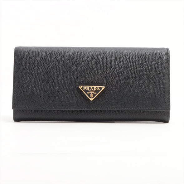 Nero Large Saffiano Triangle Leather Wallet (Rented Out)