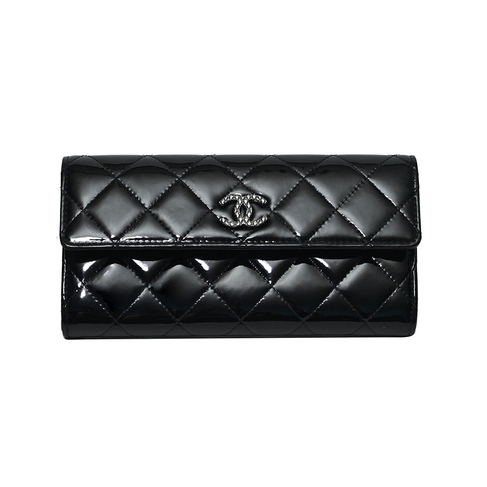 CHANEL, BLACK PATENT QUILTED LEATHER BOY REVERSO WALLET ON CHAIN WITH  BRUSHED PALLADIUM HARDWARE, Luxury Handbags, 2020